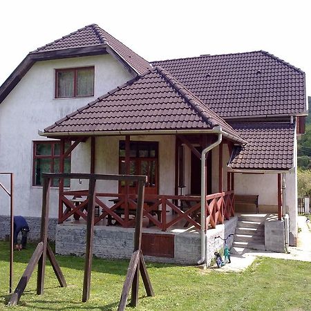 Huta Vendeghaz Hotel Kishuta Zewnętrze zdjęcie